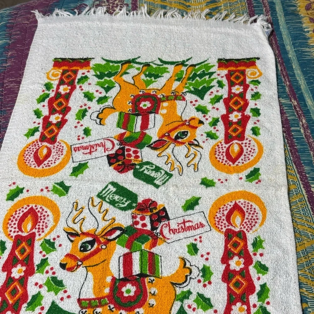 Vintage Cannon Made in the USA 100% Cotton Christmas Reindeer Hand Towel
